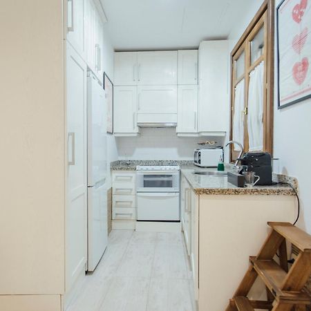 Beautiful And Cozy- 1Bd 1Bth- Arenal Center Apartment Sevilla Bagian luar foto