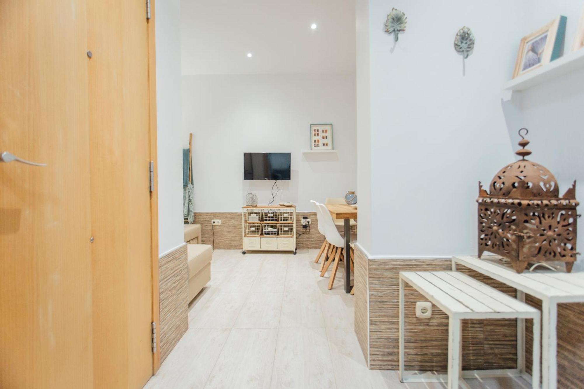 Beautiful And Cozy- 1Bd 1Bth- Arenal Center Apartment Sevilla Bagian luar foto
