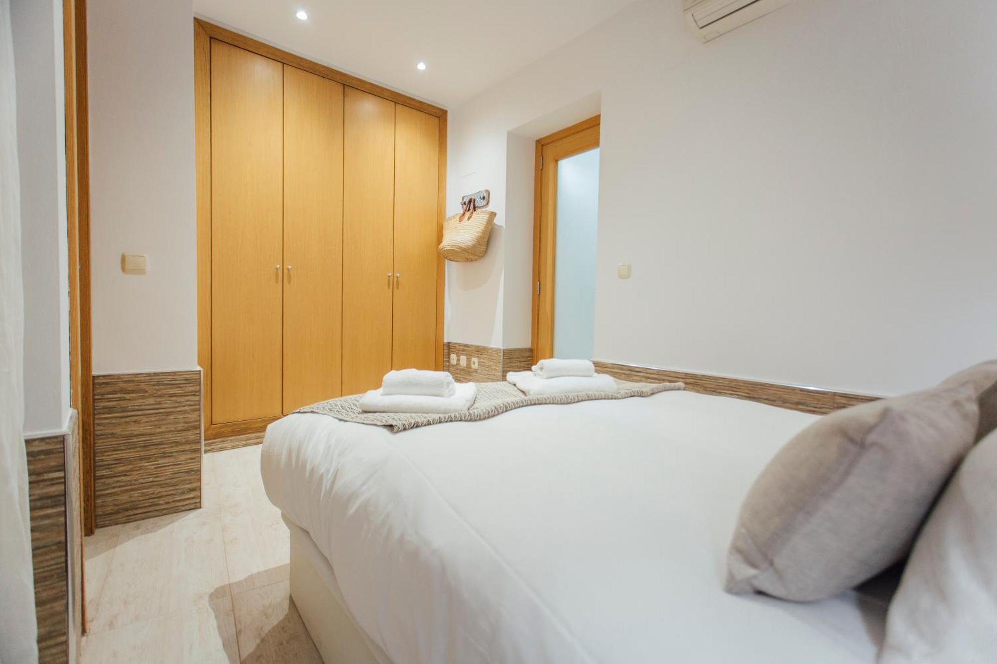 Beautiful And Cozy- 1Bd 1Bth- Arenal Center Apartment Sevilla Bagian luar foto